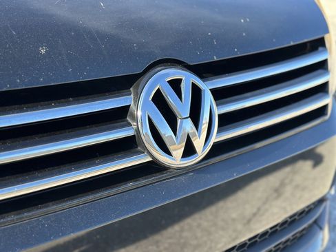 Used 2014 Volkswagen Passat 2.5 SE image 9