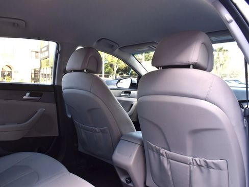 Used 2016 Hyundai Sonata SE FWD image 35