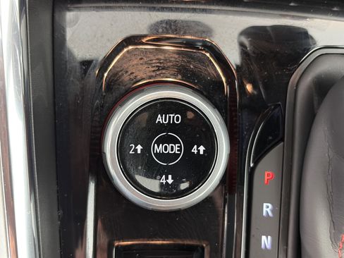 Certified 2025 GMC Canyon AT4 w/ AT4X Package AWD/4WD image 36