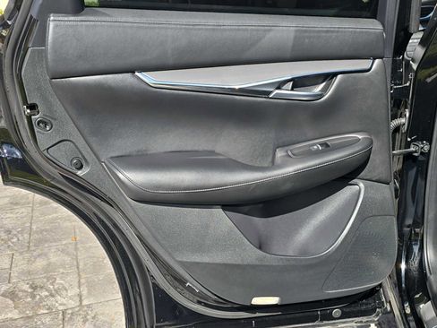 Certified 2024 INFINITI QX50 Luxe w/ Accent Package image 10