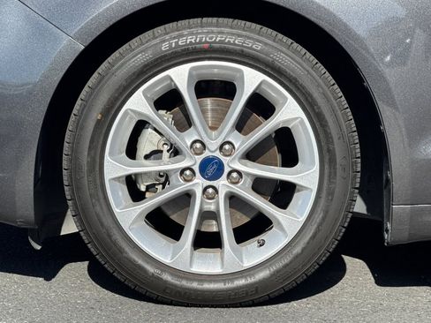 Used 2020 Ford Fusion SE FWD image 44