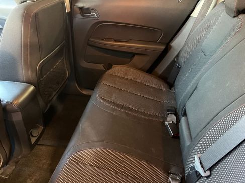 Used 2017 Chevrolet Equinox LS FWD image 5