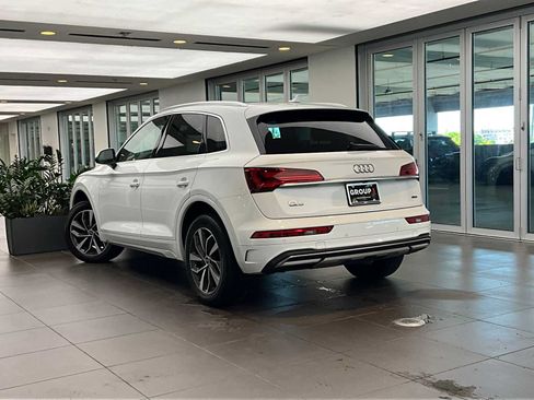 Used 2023 Audi Q5 2.0T Premium Plus w/ Premium Plus Package AWD/4WD image 2