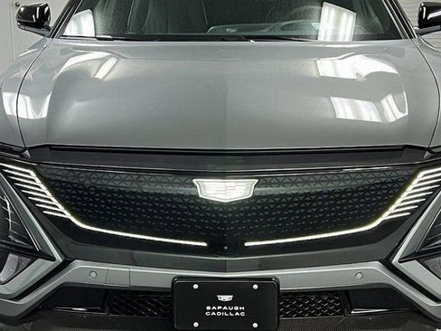 New 2026 Cadillac Lyriq V w/ Exterior Carbon Fiber Package image 9