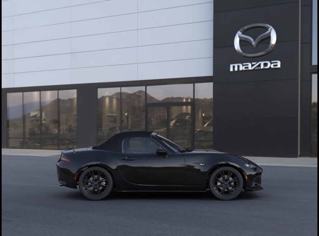New 2026 MAZDA MX-5 Miata Club w/ Interior Package RWD image 5