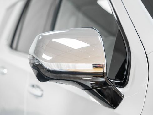 Used 2025 Chevrolet Tahoe Premier w/ Sun And Tow Package image 13