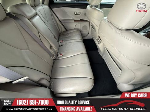 Used 2011 Toyota Venza w/ Leather Pkg FWD image 27