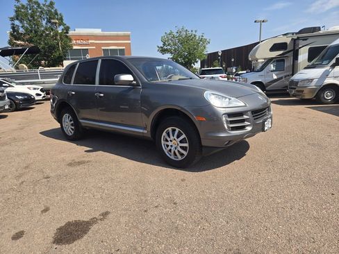 Used 2009 Porsche Cayenne AWD/4WD image 2