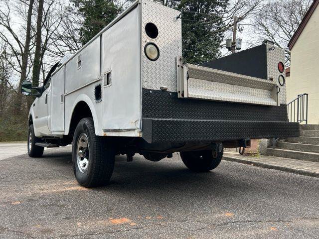 Used 2004 Ford F350 XL AWD/4WD image 22
