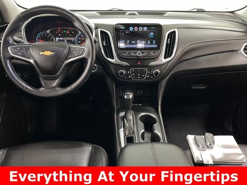 Used 2018 Chevrolet Equinox Premier image 2