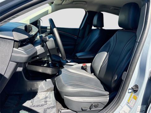 Used 2024 Ford Mustang Mach-E Premium image 24