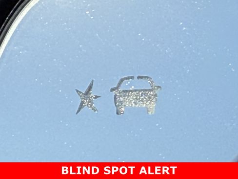 Used 2023 GMC Acadia SLT w/ Elevation Edition image 23