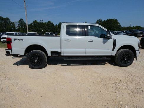 New 2026 Ford F250 Lariat w/ Black Appearance Package AWD/4WD image 2