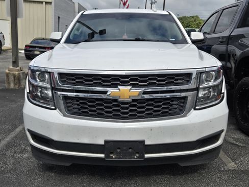 Used 2019 Chevrolet Suburban LT RWD image 2