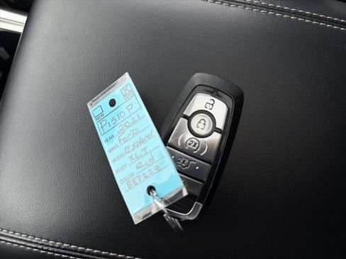 Used 2021 Ford Explorer XLT w/ Equipment Group 202A image 29