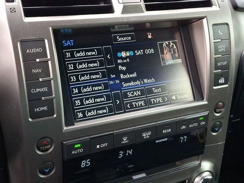 Used 2021 Lexus GX 460 Premium w/ Premium Package image 21