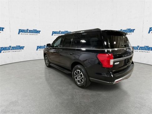 Used 2024 Ford Expedition XLT image 8