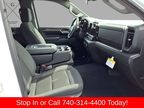 Used 2024 Chevrolet Silverado 1500 LT AWD/4WD image 9
