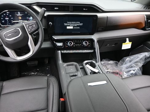 New 2026 GMC Sierra 3500 Denali w/ Denali Reserve Package image 12