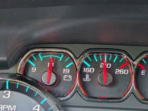 Used 2020 Chevrolet Tahoe LT RWD image 16