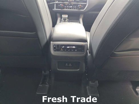 Used 2025 Nissan Pathfinder Rock Creek image 11