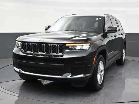 Used 2025 Jeep Grand Cherokee L Laredo w/ Luxury Tech Group I AWD/4WD image 6