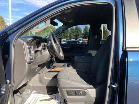 Used 2021 Chevrolet Silverado 1500 LT Trail Boss w/ Convenience Package II image 21