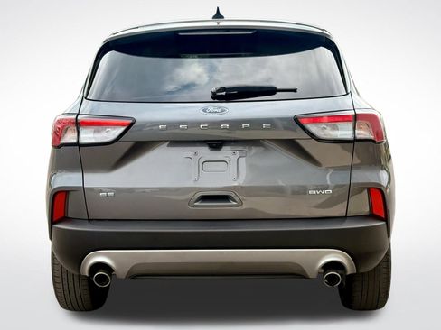 Used 2022 Ford Escape SE w/ Cold Weather Package image 9