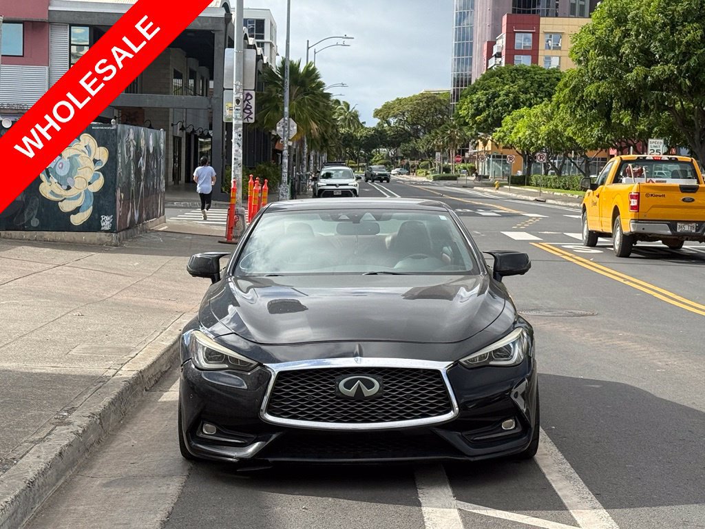 Used 2017 INFINITI Q60 Red Sport 400 RWD image 7