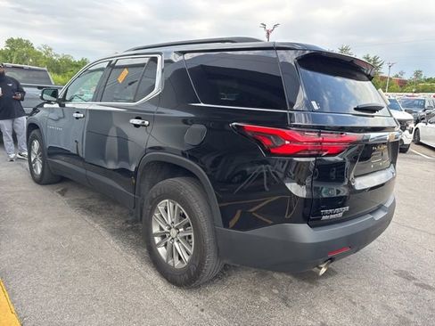 Used 2023 Chevrolet Traverse LT FWD image 5