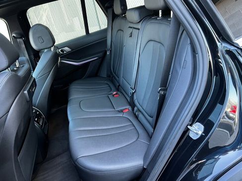Used 2022 BMW X5 xDrive40i w/ Premium Package AWD/4WD image 24