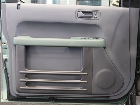 Used 2005 Honda Element EX image 52