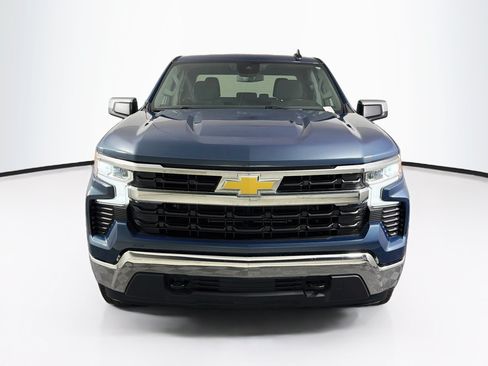 Used 2024 Chevrolet Silverado 1500 LT AWD/4WD image 2