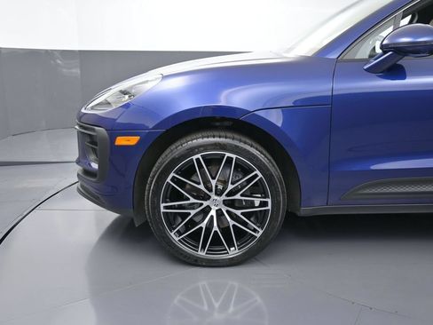 Certified 2026 Porsche Macan AWD/4WD image 12