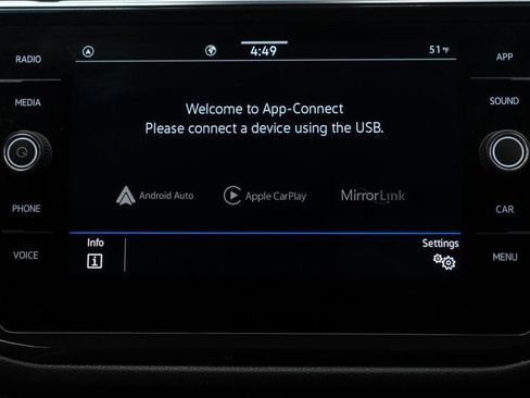 Used 2023 Volkswagen Tiguan SE image 20