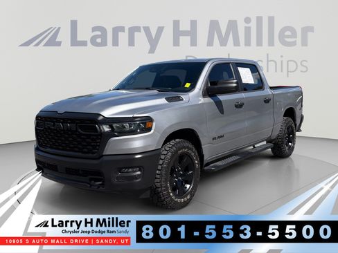 Used 2025 RAM 1500 Warlock AWD/4WD image 1