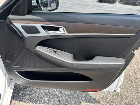 Used 2017 Genesis G80 3.8 w/ Option Group 03 RWD image 21