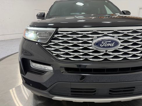 Used 2023 Ford Explorer Platinum w/ Technology Package image 52
