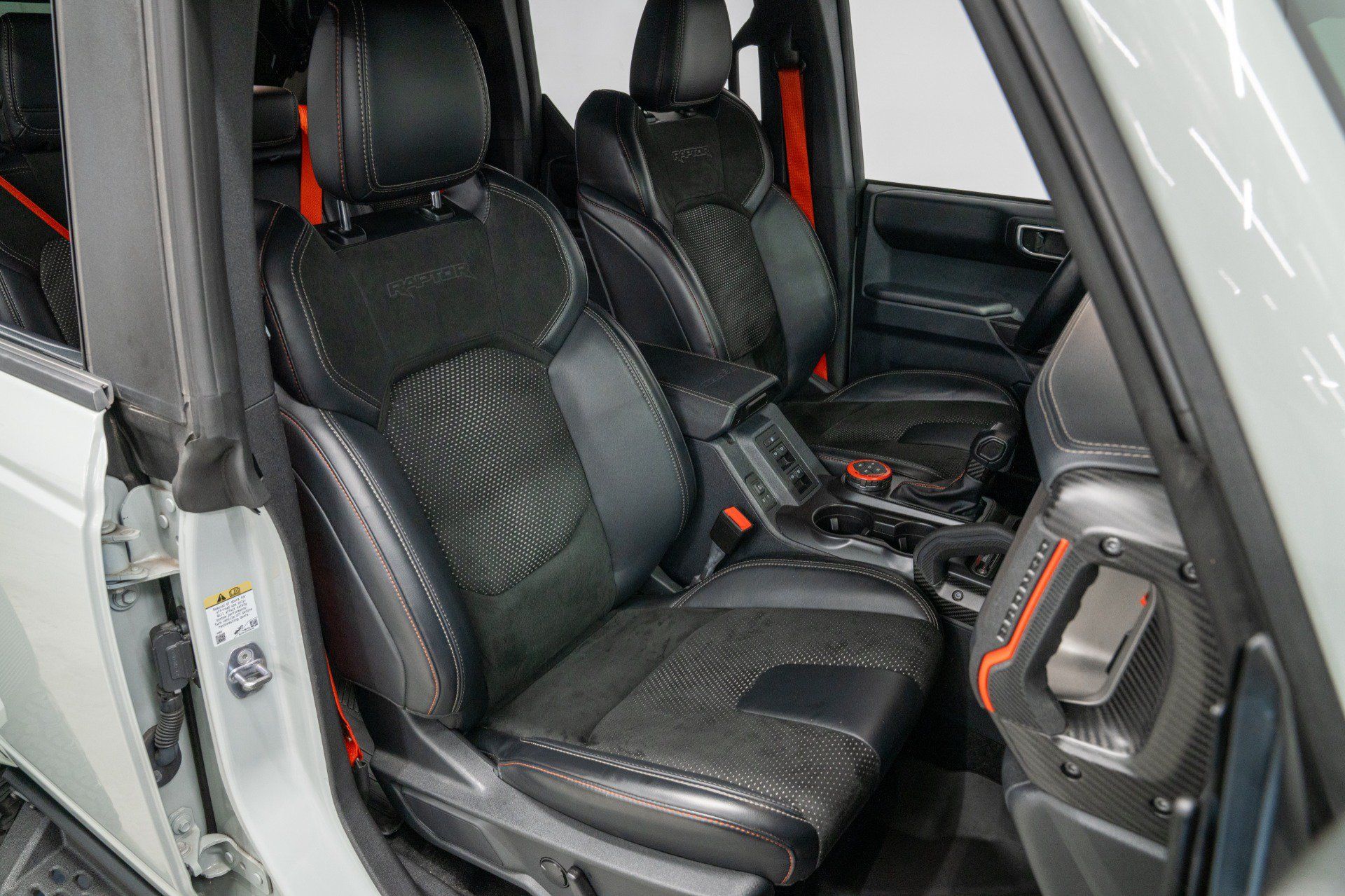 Used 2024 Ford Bronco Raptor w/ Interior Carbon Fiber Pack 6 AWD/4WD image 23