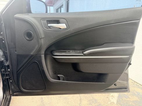 Used 2021 Dodge Charger SXT w/ Leather Interior Group RWD image 23