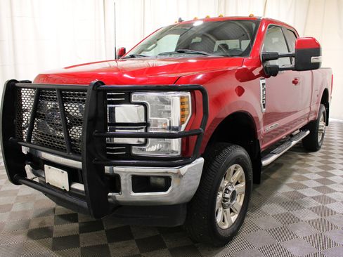 Used 2019 Ford F350 Lariat w/ Lariat Value Package AWD/4WD image 32