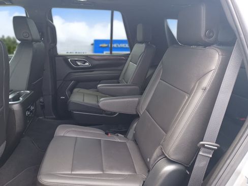 Used 2023 Chevrolet Tahoe Z71 w/ Luxury Package AWD/4WD image 23