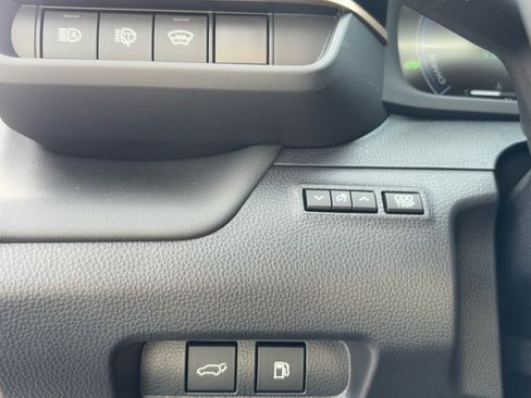 Certified 2026 Toyota Crown Signia Limited image 29