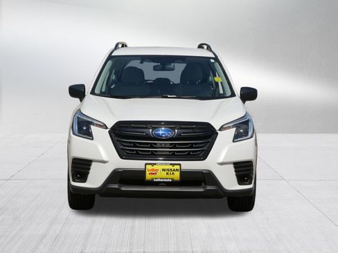 Used 2022 Subaru Forester AWD/4WD image 2