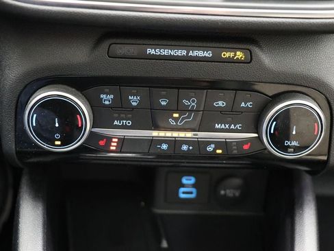 Used 2022 Ford Escape Titanium w/ Titanium Elite Package image 22