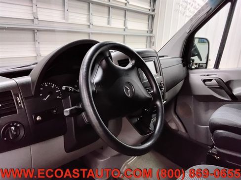 Used 2011 Mercedes-Benz Sprinter 2500 image 11