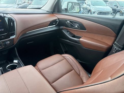 Used 2020 Chevrolet Traverse High Country image 28