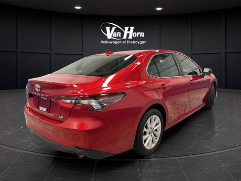 Used 2023 Toyota Camry LE FWD image 7