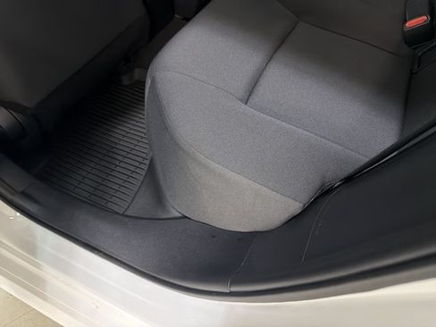 Used 2025 Toyota Corolla LE FWD image 22
