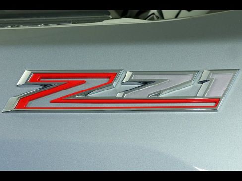 Used 2025 Chevrolet Silverado 2500 Custom w/ Custom Value Package image 17